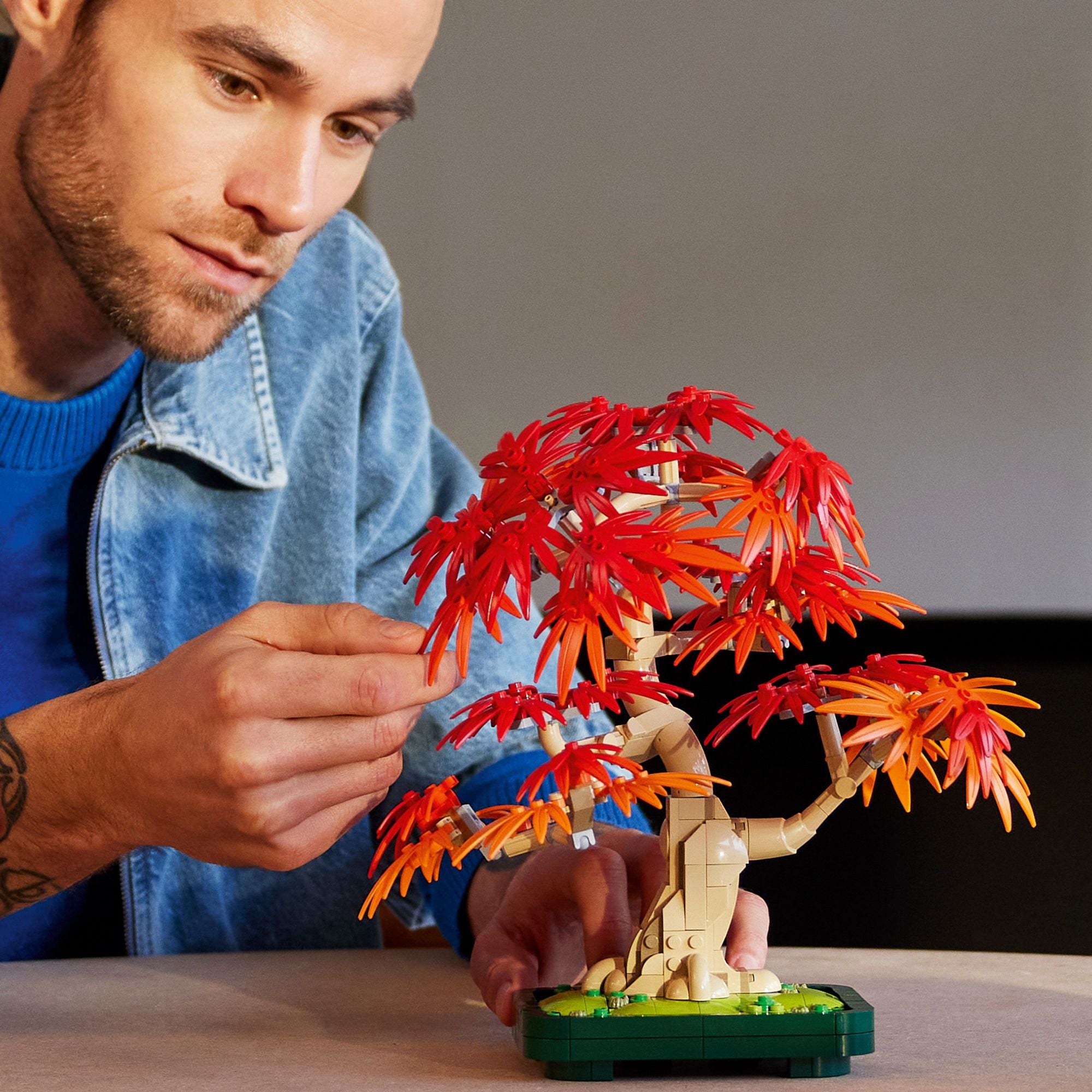 LEGO Botanicals Japanese Red Maple Bonsai Tree 10348 - Image 5